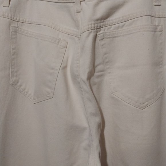 Liz Claiborne Off-White Denim Jeans | Size 16 - Picture 4 of 9